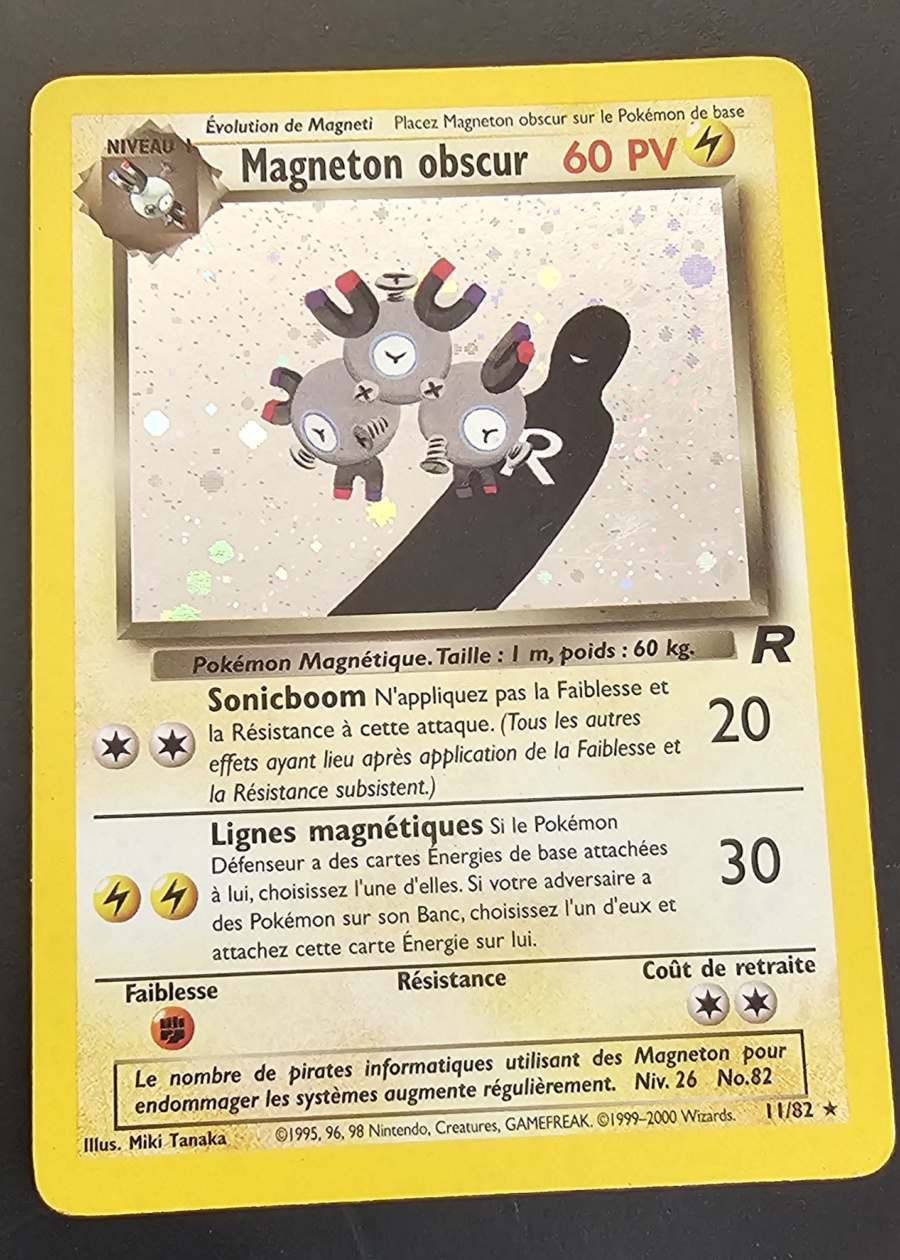 Carte Pokémon Magneton obscur 11/82